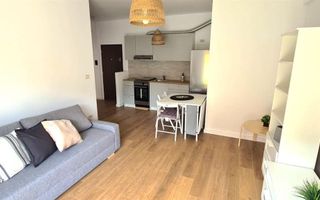 Apartament cu 2 Camere, cu terasa 70 mp, cu foisor si gratar - Poză 2