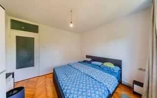 Apartament 2 camere, zona 300, decomandat, etaj 1 - Poză 8