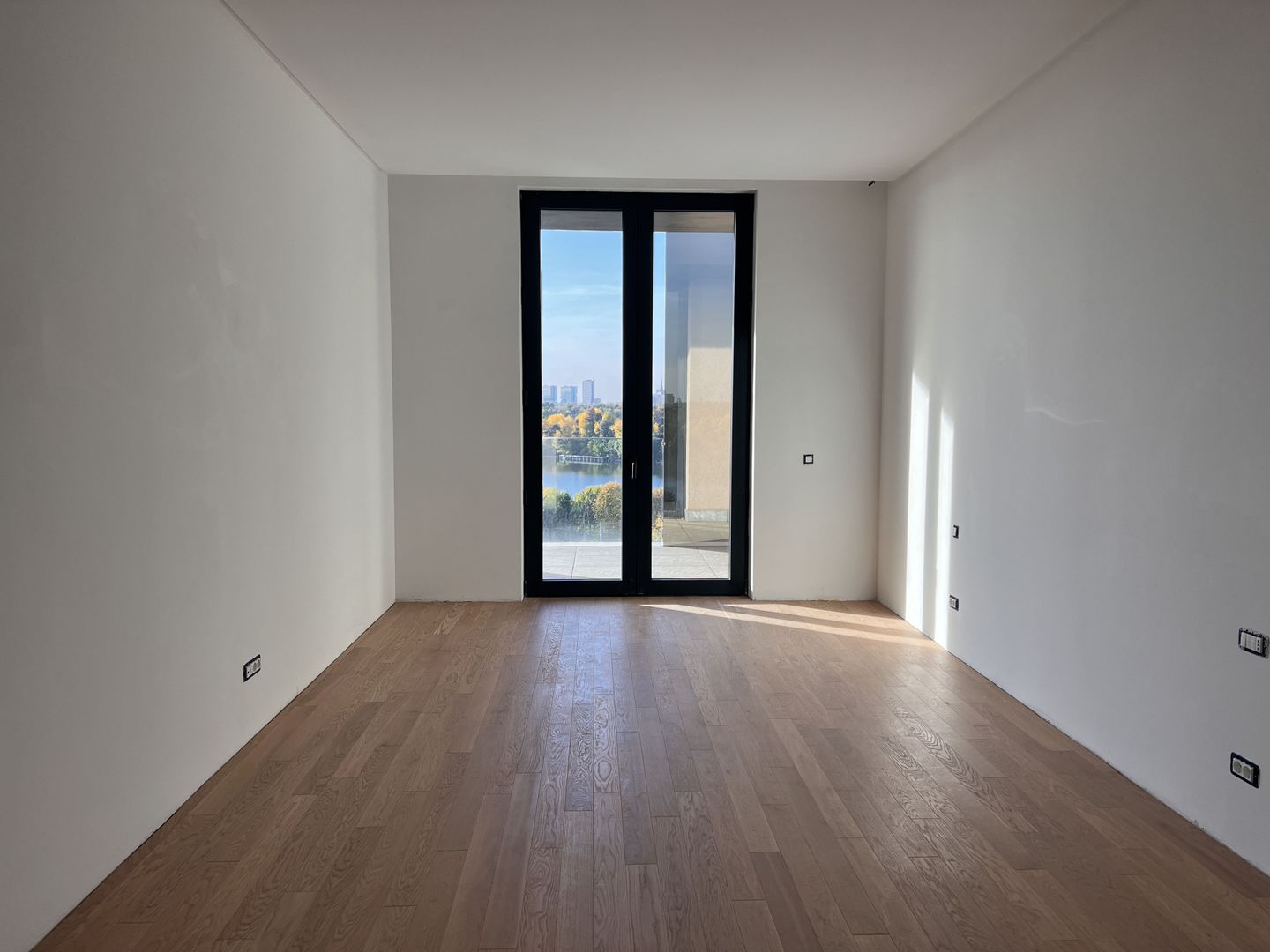 Apartament spectaculos 3 camere | Vedere Parcul Verdi și Lacul Floreasca - Poză 8