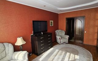 Vânzare, apartament, 2 camere, strada Ștefan Cel Mare, Bălți - Poză 1