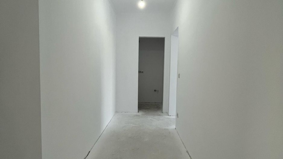 Ag EUROPA vinde ap 4 cam 140mp la etajul 4 în zona CENTRALA . - Poză 4