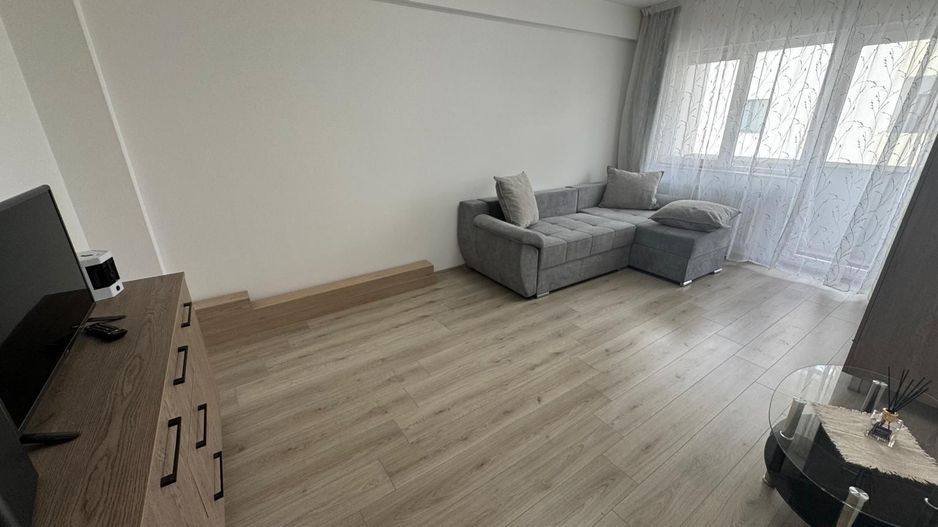 Apartament cu o cameră | Etaj 1 | Parcare subterana - Poză 3
