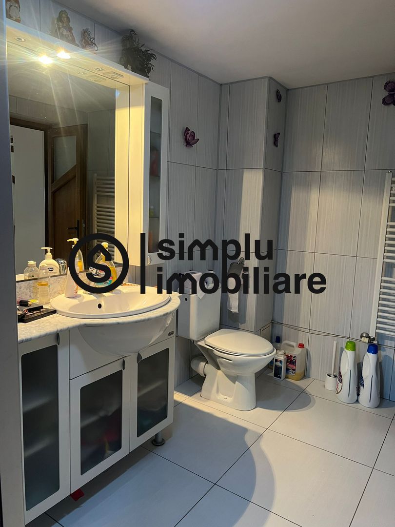 Vila S+P+1+M Lapus, str Paunitei - Poză 44