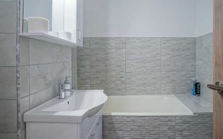 Vânzare Apartament 3 Camere 82mp cu dublă vedere spectaculoasă – Piața Unirii - Poză 8