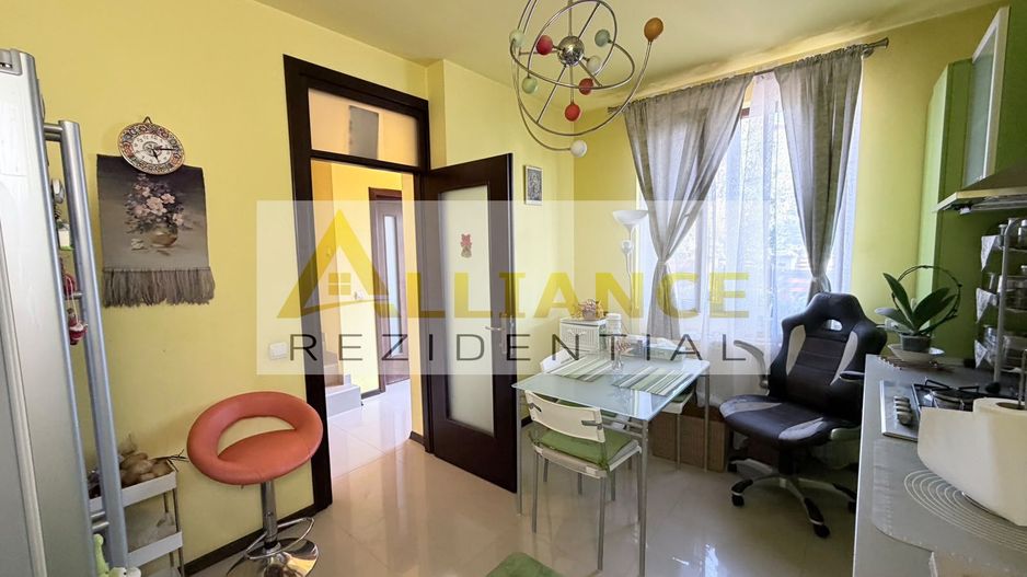 Duplex - 4 camere - 2 bai - 258mp teren - Poză 12