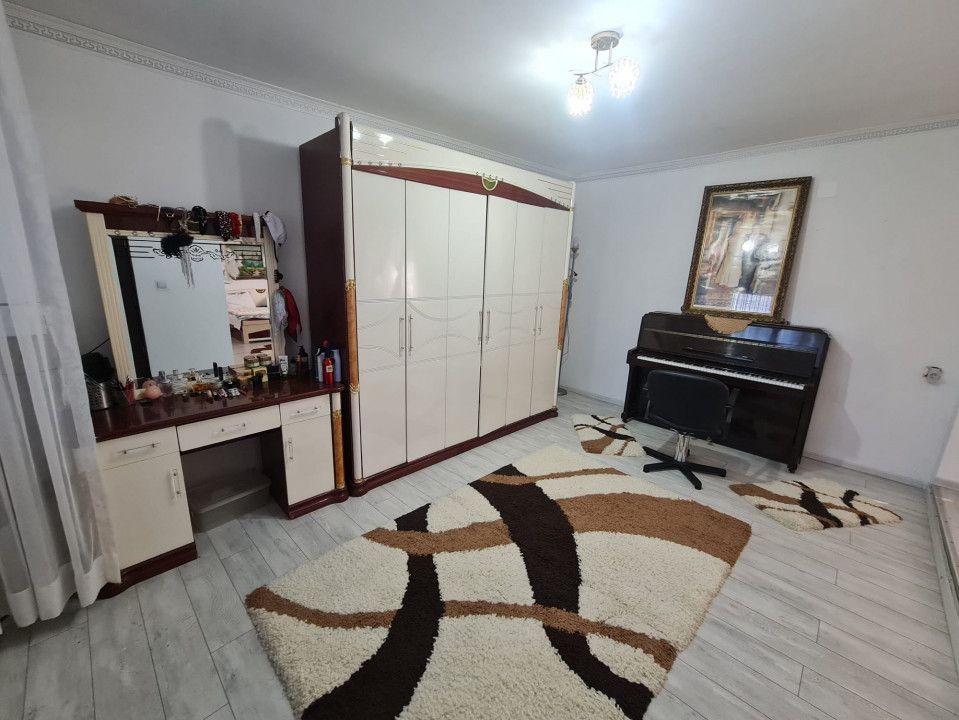 Vilă cu studio muzical și 7 camere – Calea Severinului, Târgu Jiu - Poză 11