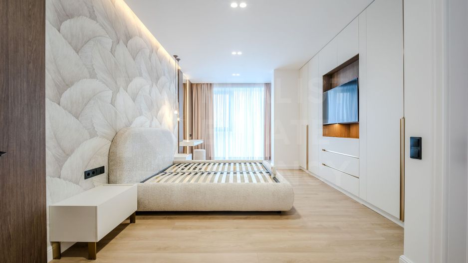 Chirie, apartament, 4 camere, Strada Universității, Centru - Poză 13