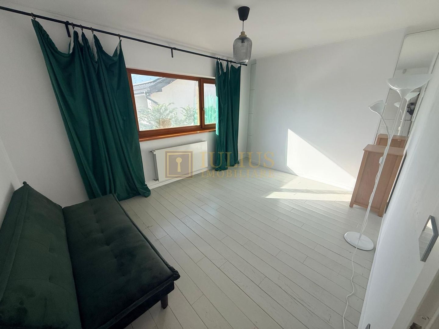 Triplex-Dumbravita, 3 camere, 2 dormitoare, 1 dressing room, 2 bai, 136mp - Poză 28