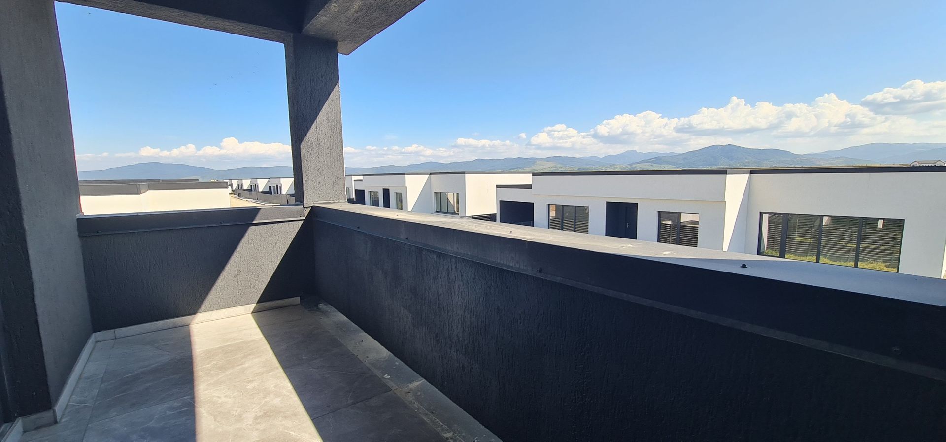 Casa individuala 4 camere 3 bai si garaj Cartier Izvor - Poză 17