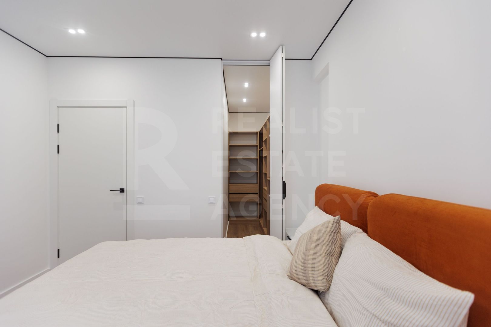 Vânzare, apartament, 1 dormitor + living, str. Ghica Vodă, Botanica - Poză 15