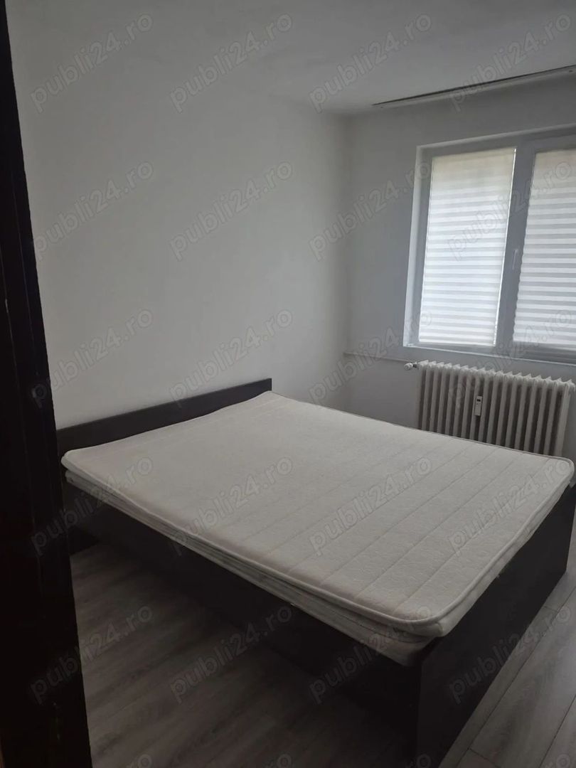 Vanzare apartament 2 camere, decomandat - Poză 1