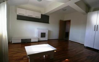 Apartament cu 2 camere de închiriat - Poză 1
