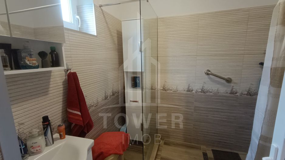 Casă de vânzare în satul Roșia cu vedere panoramică spre Munții Făgăras - Poză 8