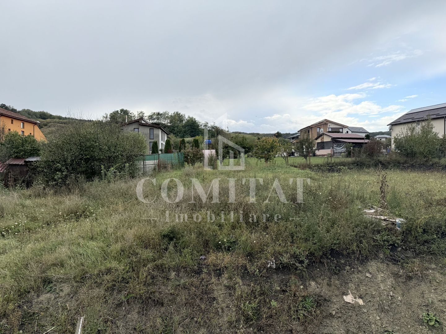 Casă individuală cu 699 teren la preț bun Chinteni - Poză 3