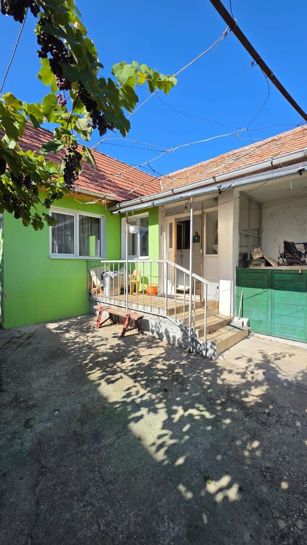 Casa de vanzare in Petresti la 68.000 euro - Poză 8