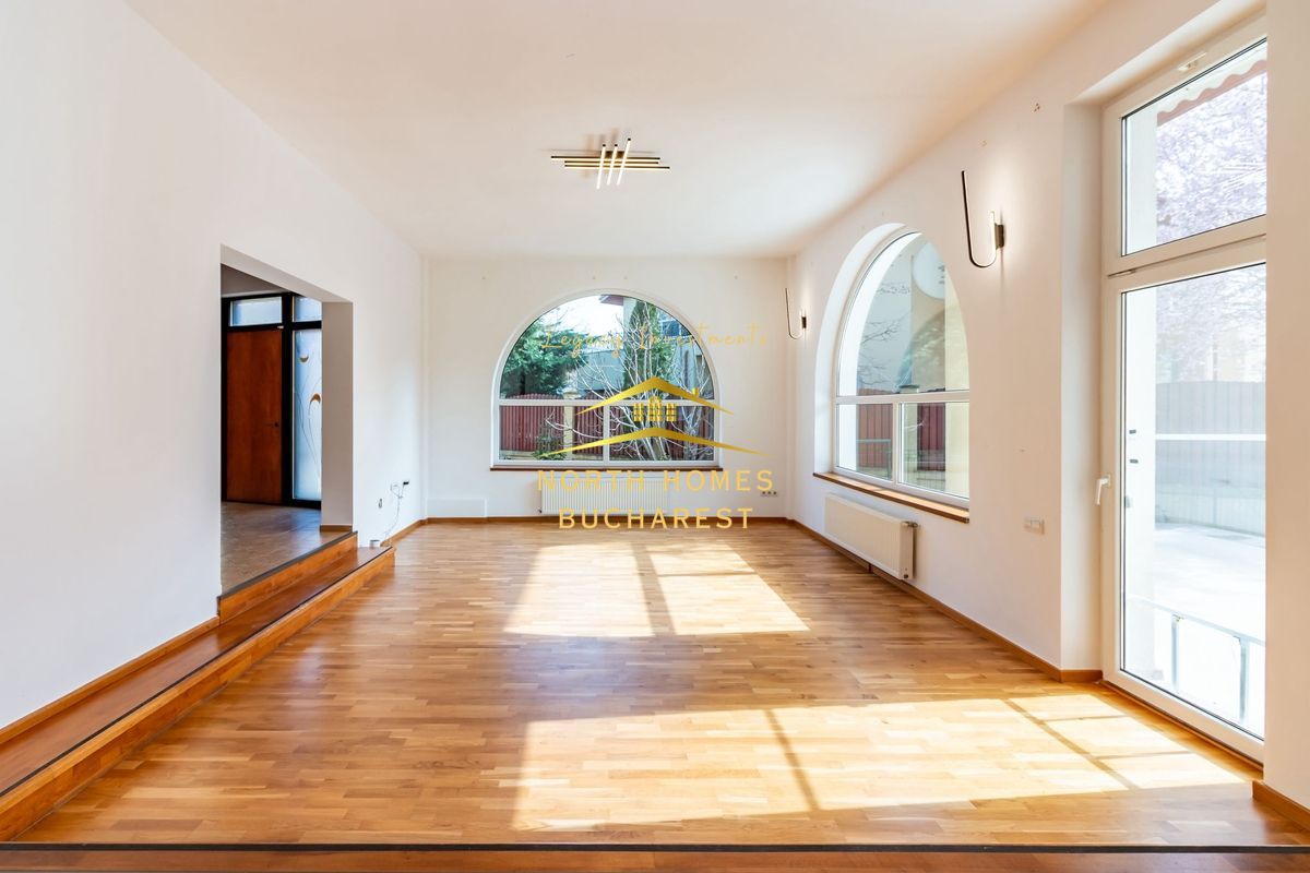 Oportunitate! Vila spatioasa cu piscina Iancu Nicolae - Teren 990MP! - Poză 1