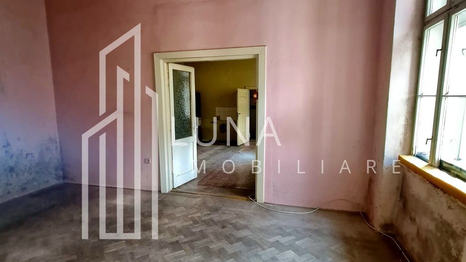 Casă spațioasă în zona Cetății Medievale – oportunitate excelentă - Poză 3
