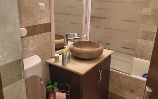 Apartament cu 3 camere, 65 mp,decomandat, etaj intermediar,zona Iulius - Poză 8