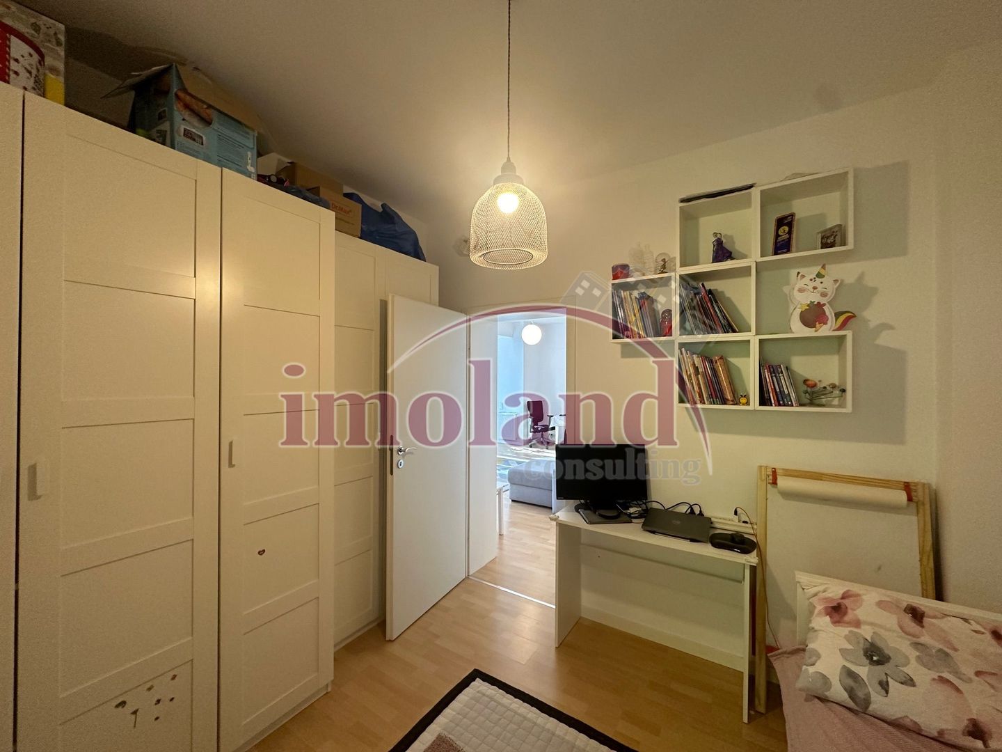 Vanzare - 3 camere cu logie - Complex DV24 - Calea Calarasilor - Poză 14