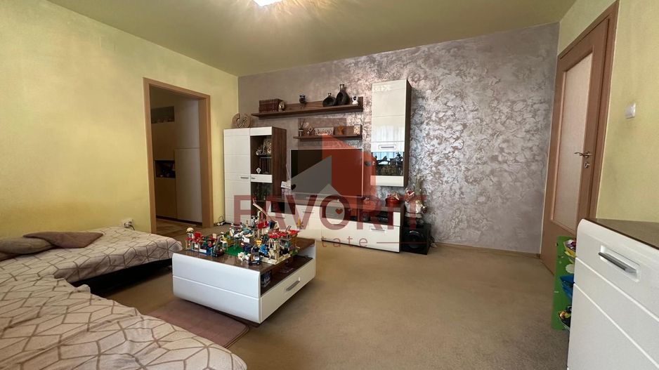 3 camere | centrala proprie | boxa | mobilat si utilat | zona excelenta | - Poză 1