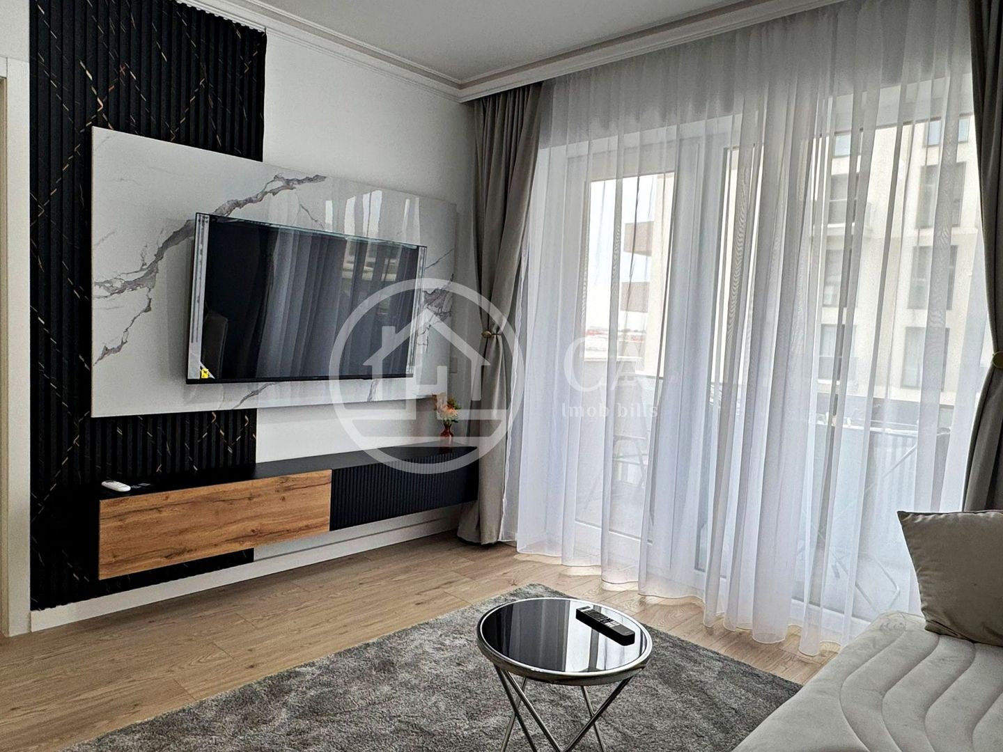 Apartament LUX de închiriat cu 2 camere în PRIMA ARENA, Oradea - Poză 1