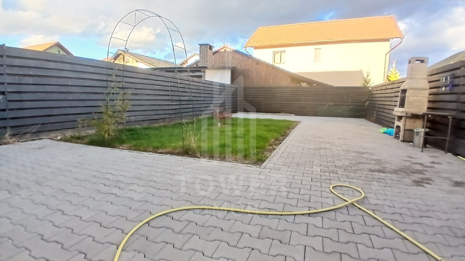 Duplex luminos pe 2 niveluri, teren 300 mp | zona Cartierul Arhitectilor - Poză 26