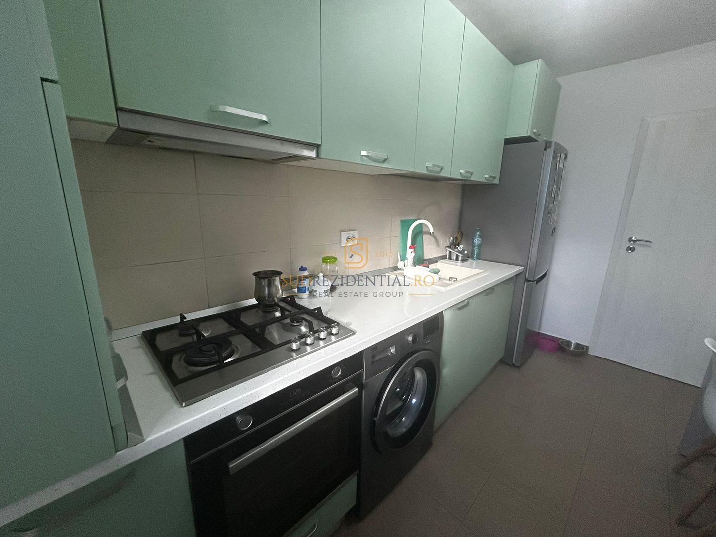 Apartament decomandat cu 2 camere - metrou Aparatorii Patriei - Poză 5