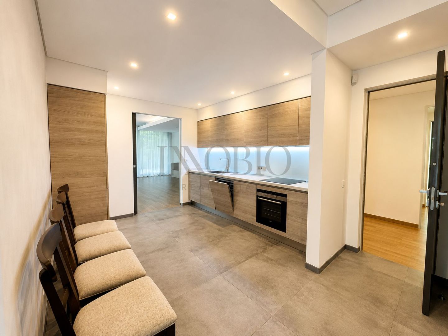 Apartament 4 camere cu curte generoasă - Poză 5