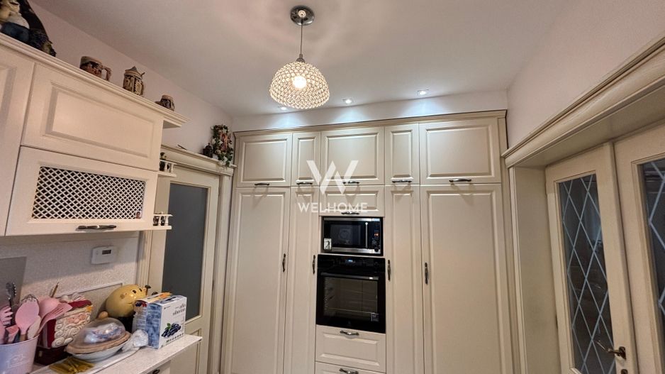 Casă amenajată de designer, garaj și pod locuibil - Șelimbăr - Poză 13