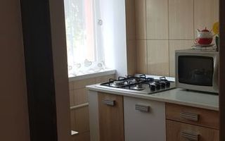 Garsonieră  – Costin Georgian, 10 minute de metrou - Poză 5