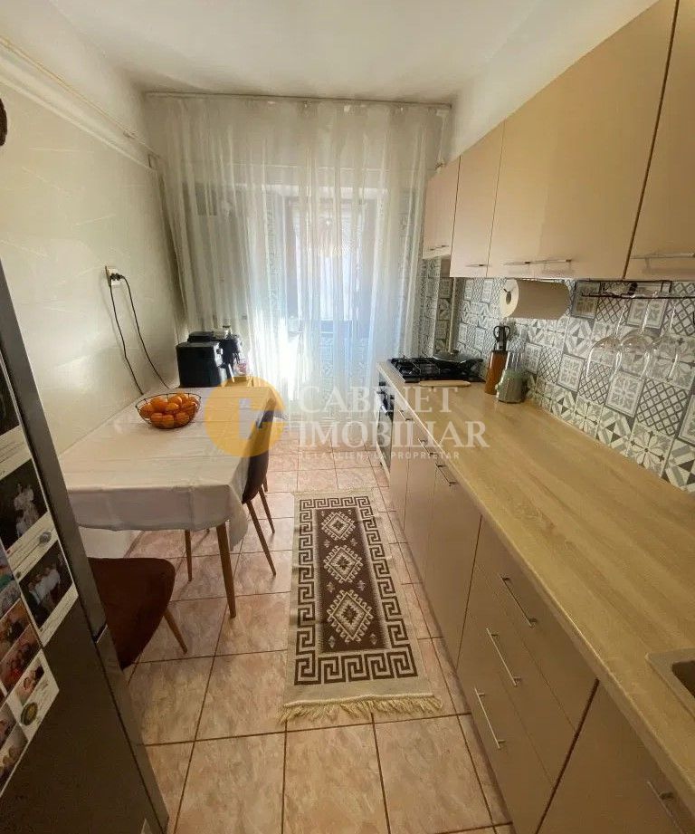 3 Camere Decomandat - Renovat  Mobilat/Utilat - Zona Dacia - Poză 4