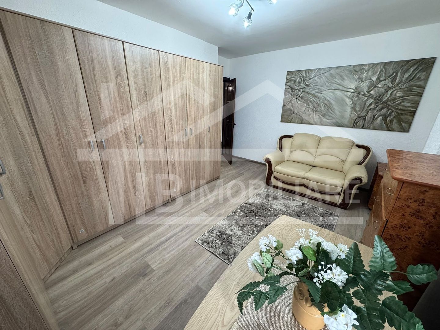 Apartament cu 3 camere, decomandat, 80mp, Zona Ultracentral - Poză 6