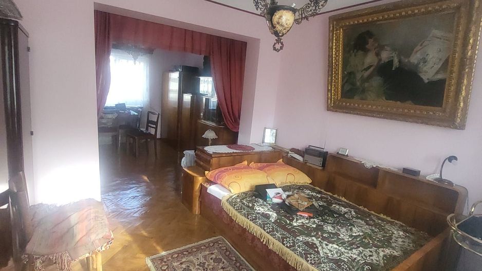 Vanzare Casa vintage 4 camere, curte proprie, centrala, garaj , Vatra Luminoasa - Poză 2