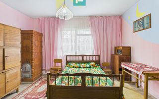 Apartament Săvârşin vizavi de intrarea la Castel - Poză 7