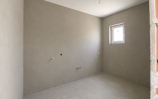 Duplex 4 camere -intabulat- teren 300 mp  -Locație Centrală, Sura Mică - Poză 9