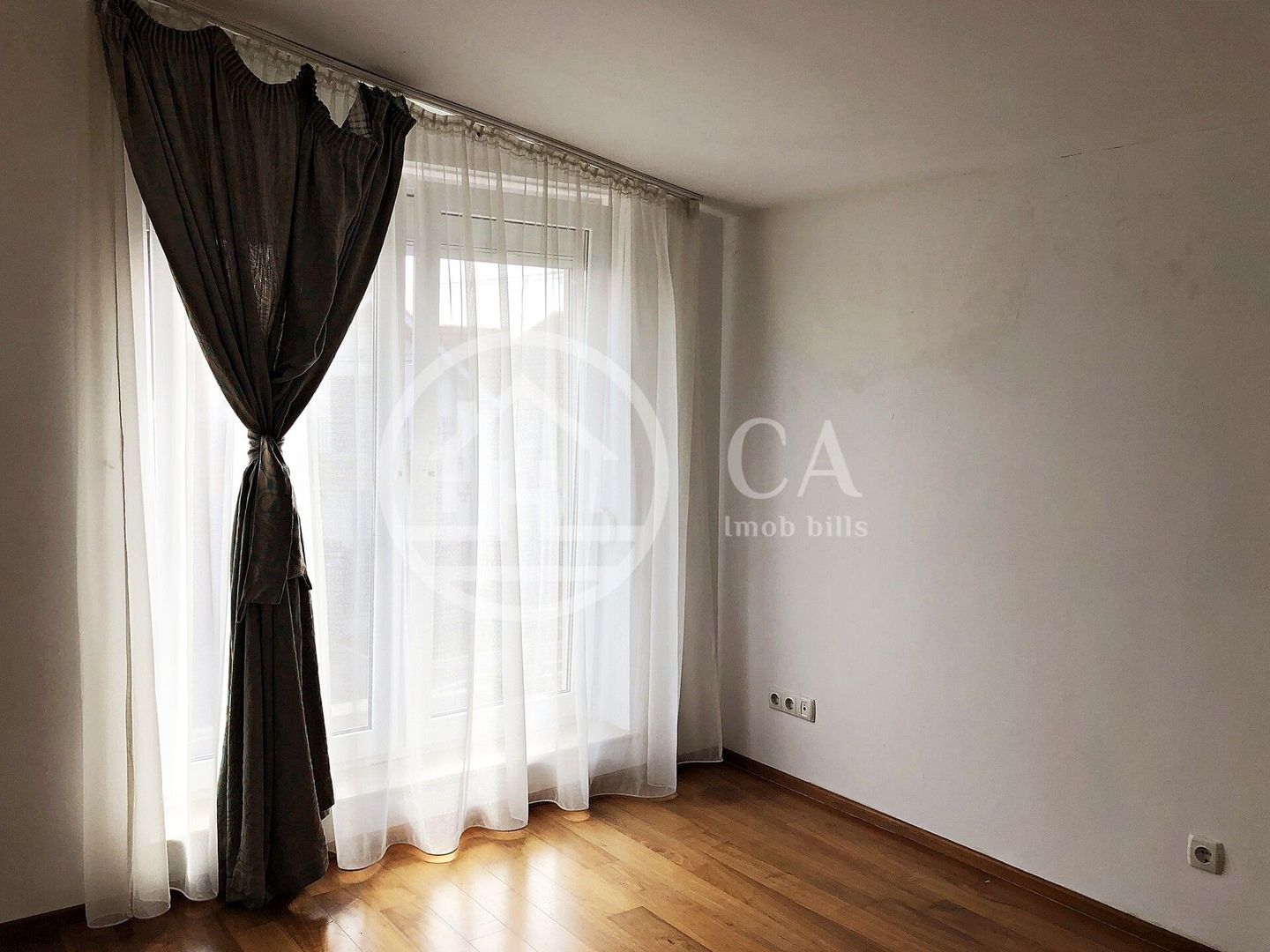 Casa cu 5 camere de inchiriat in cartierul Tineretului, Oradea - Poză 12