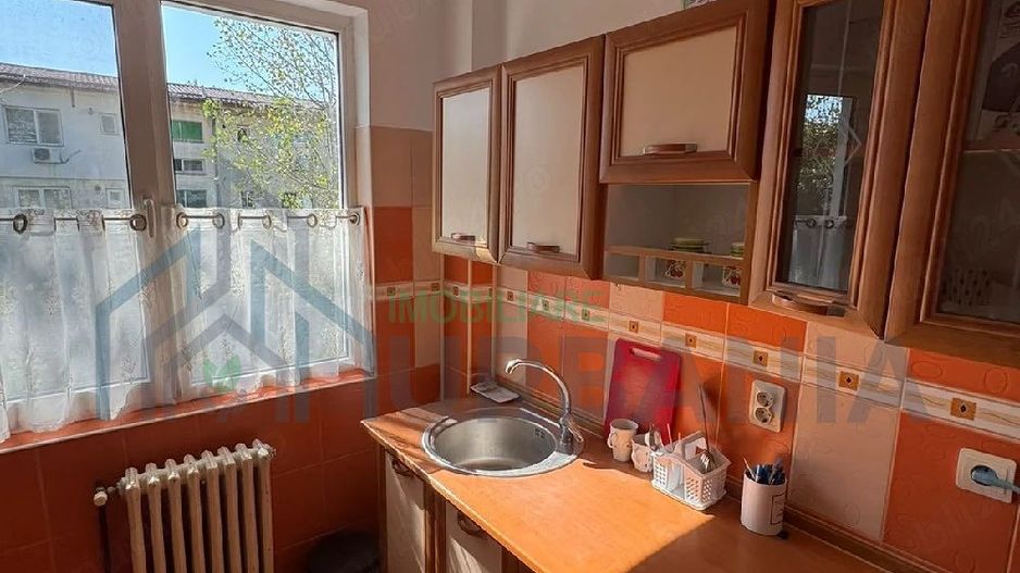 Apartament 3 camere semidecomandat, mobilat, cu centrală proprie, zona Splai Bahlui, Iași - Poză 5