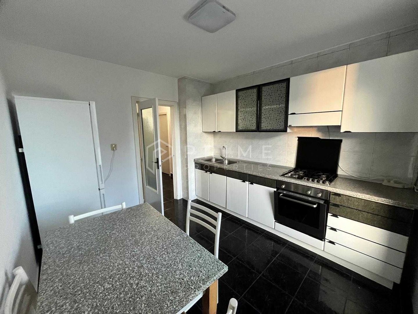 De închiriat – Apartament 4 camere, 100 mp – Zona Poli 2 - Poză 1