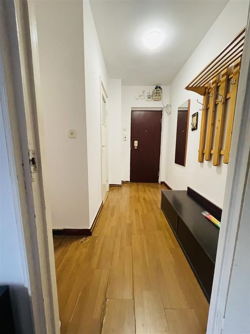 Apartament cu 2 camere semidecomandat Rogerius - Poză 8