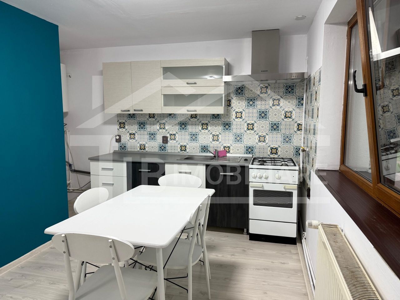 Apartament cu o camera, 40mp, Zona Semicentrala - Poză 3