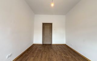 3 camere, finisat modern, etaj 1, central - Poză 3