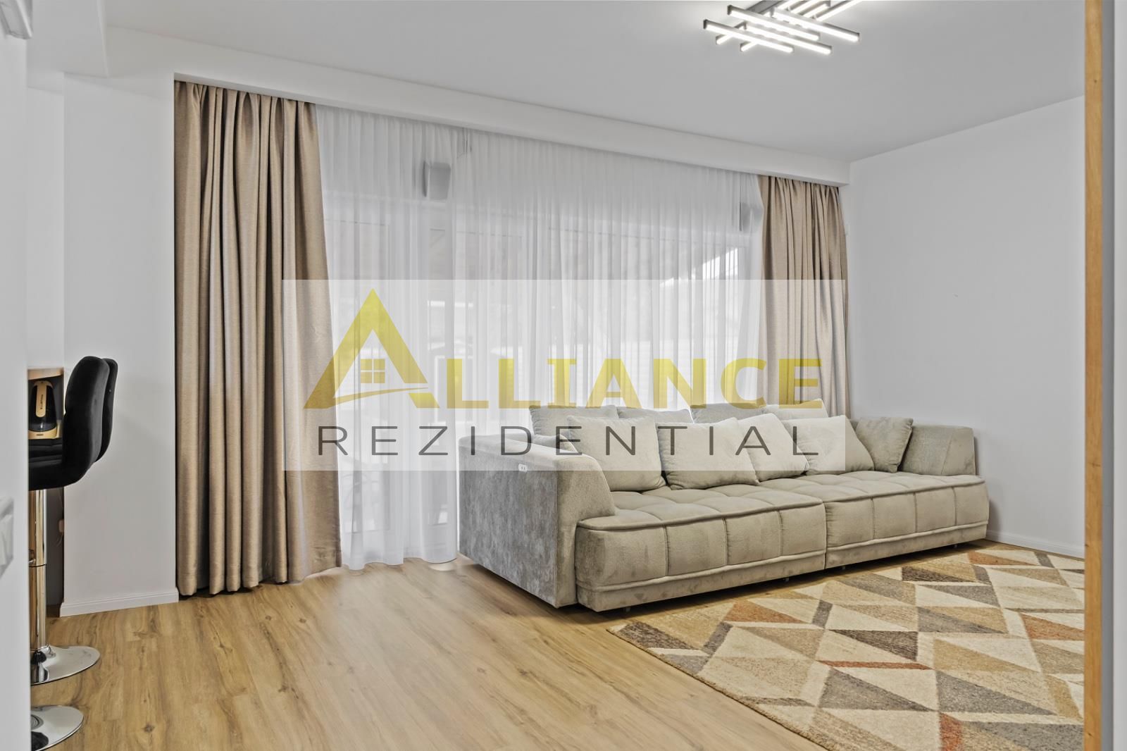 Casa individuala || P+1E+POD || 4 camere - 3 bai  || 300 mp teren || - Poză 15