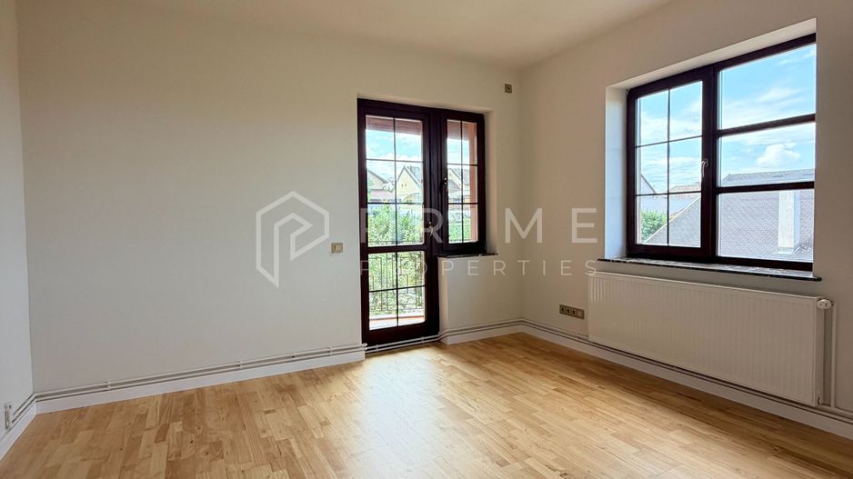 Spațiu de birouri PREMIUM | 160 mp | Vila renovată | Platou | Parcare - Poză 1