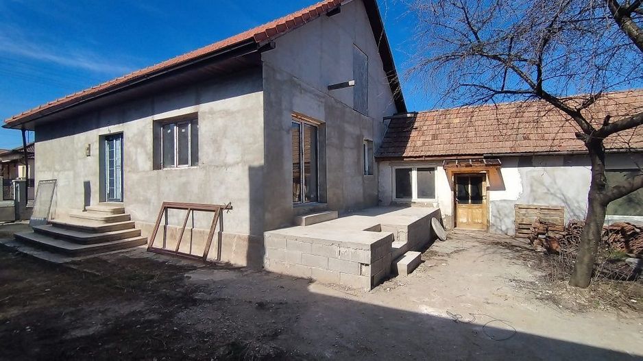 Casă noua semifinisata de vânzare in Tartaria - Poză 1