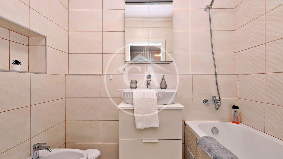 Apartament cu 3 camere de închiriat in WEST RESIDECE, Oradea - Poză 12
