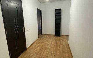 Apartament 2 camere, balcon, parcare, Zona VIVO - Poză 3