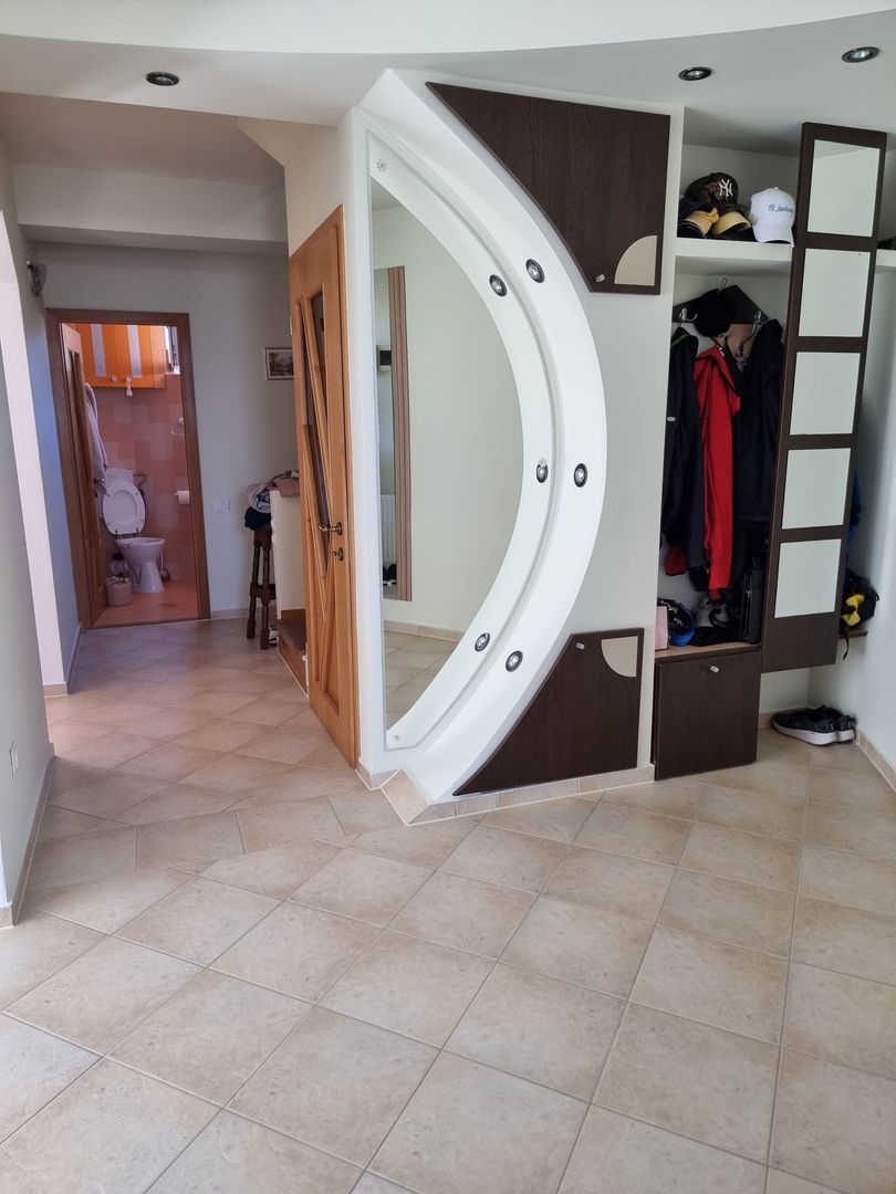CASA INDIVIDUALA , MODERNA LA POALELE MUNTILOR!! - Poză 4