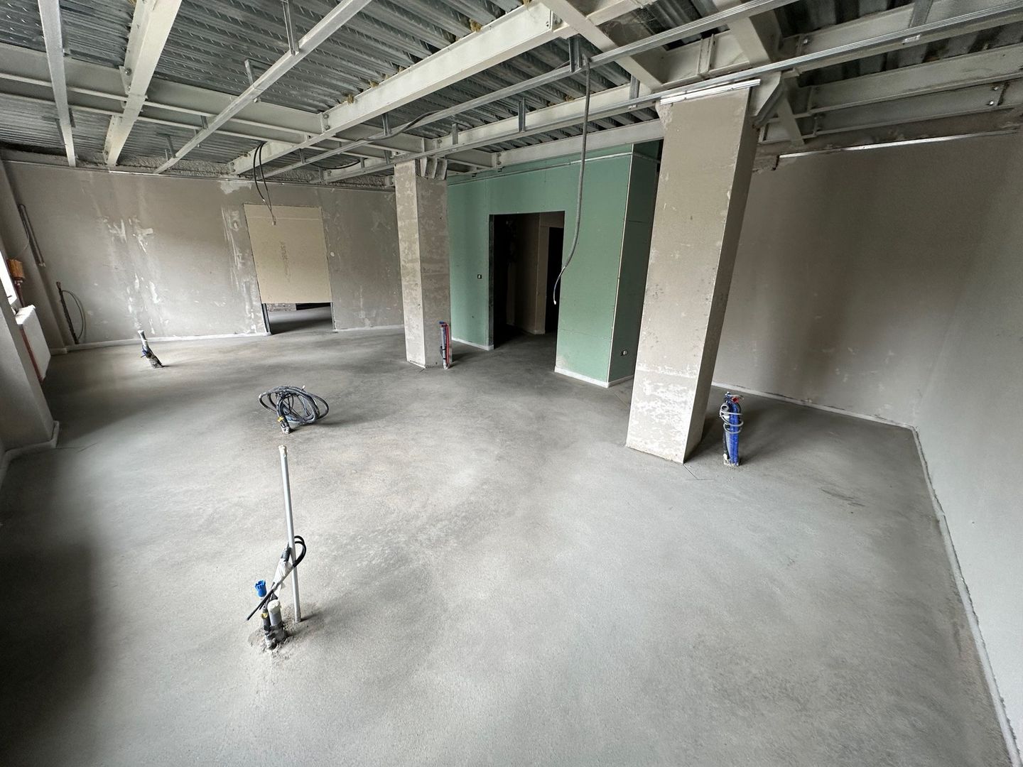 Cladire de birouri  Central pretabil activități medicale - Poză 7