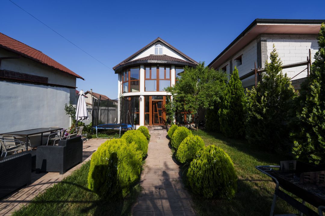 Casa moderna - Cernele - Poză 1