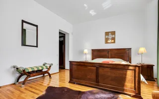 Casa pe 3 niveluri | Terasa cu priveliste | 3 parcari | Pozitie centrala - Poză 24